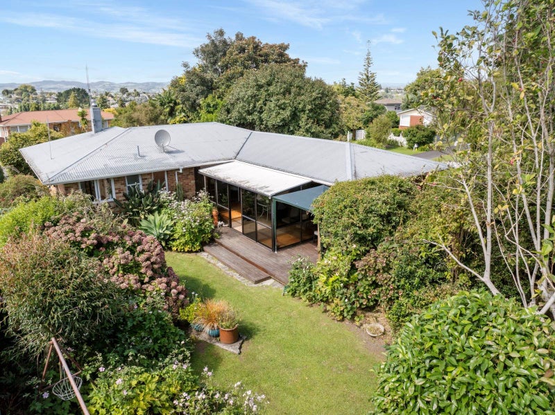23 Regent Street, Brookfield, Tauranga - Carousel 1