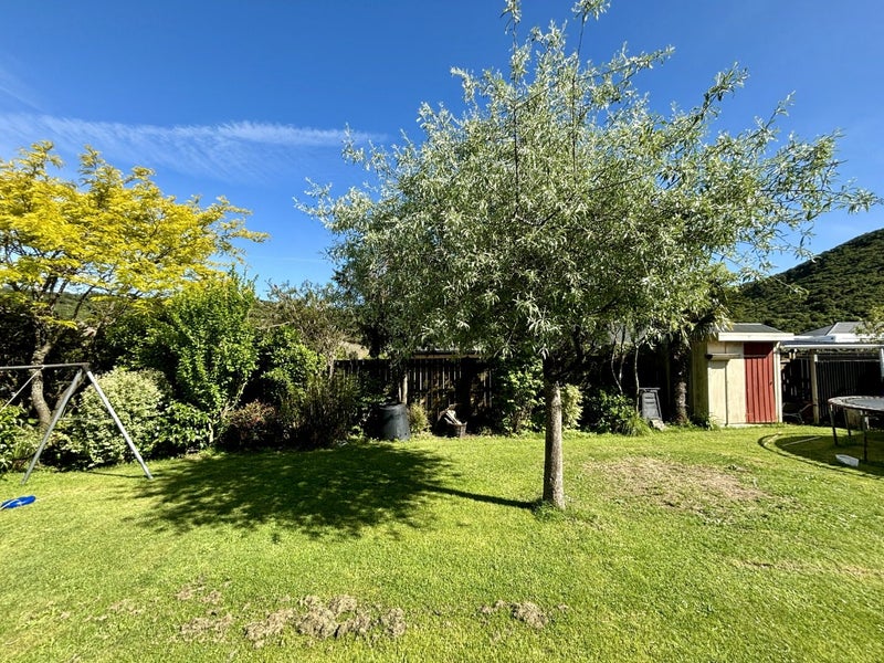 7 Glentui Place, Waikawa, Picton - Carousel 17