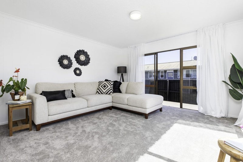 1/64 MacKenzie Avenue, Woolston, Christchurch - Carousel 2
