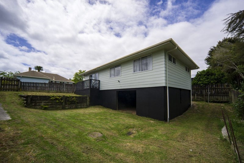 10A Norrie Street, Bader, Hamilton - Carousel 17