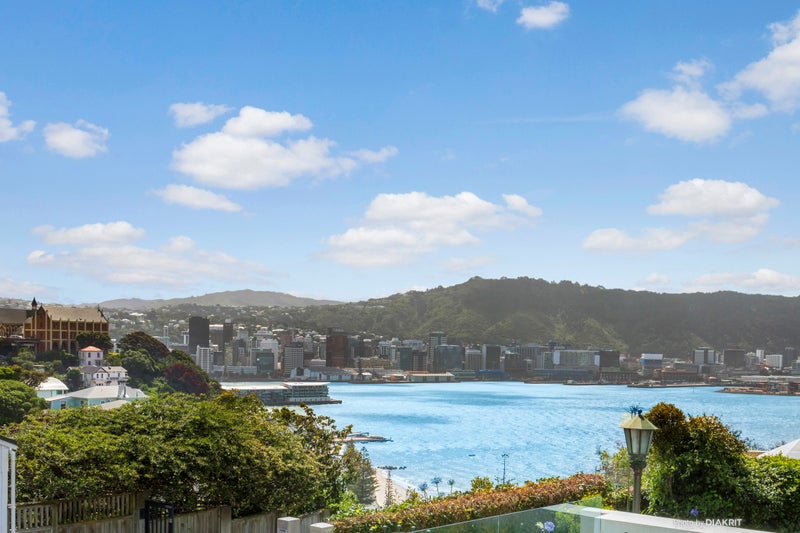 1A/22 Telford Terrace, Oriental Bay, Wellington - Carousel 2