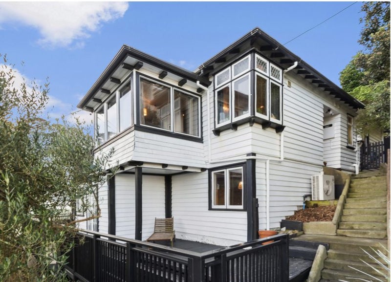 52 Konini Road, Hataitai, Wellington - Carousel 1