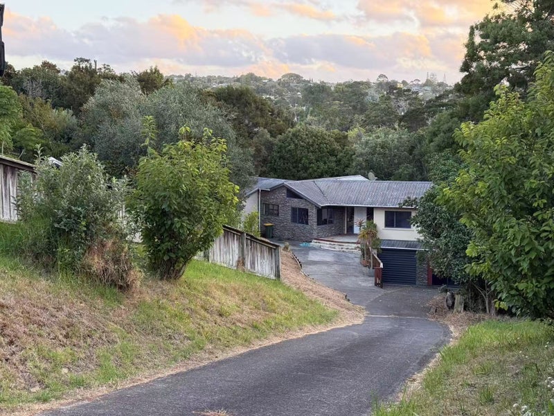 29 Stephanie Close, Glenfield, Auckland - Carousel 13