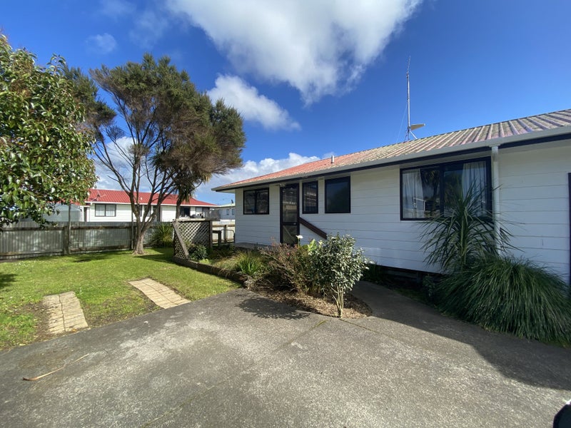 3B Ronald Avenue, Waiuku - Carousel 1