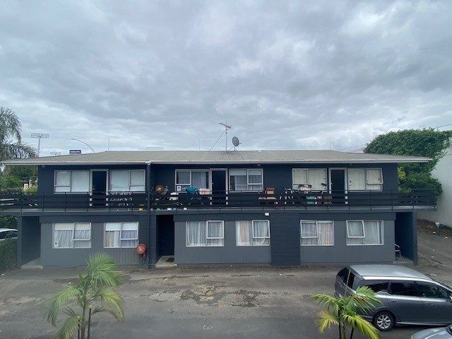 6/20 Willoughby Street, Whitiora, Hamilton - Carousel 1