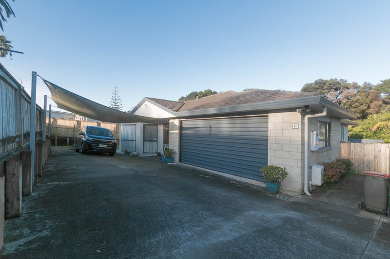 42 Caribbean Drive, Unsworth Heights, Auckland - Carousel 1