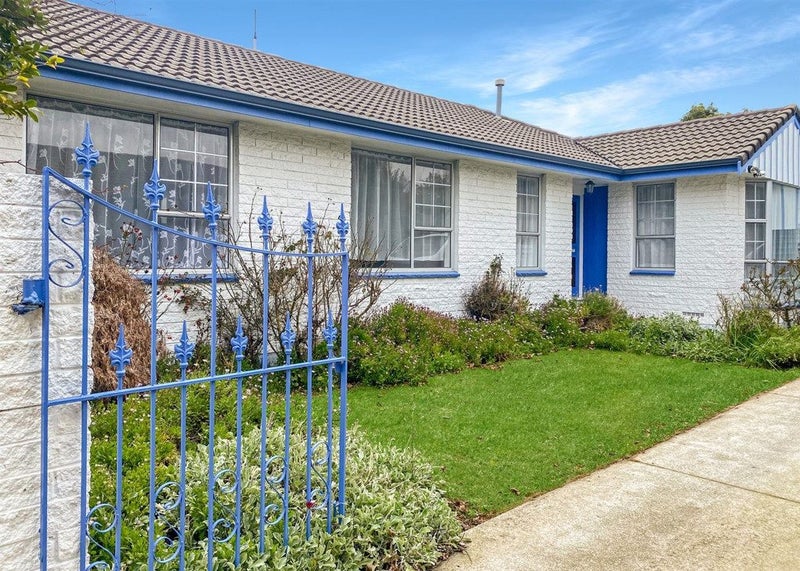 68 Karnak Crescent, Russley, Christchurch - Carousel 1