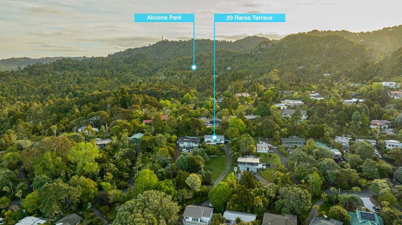 20 Raroa Terrace, Waiatarua, Auckland - Carousel 28