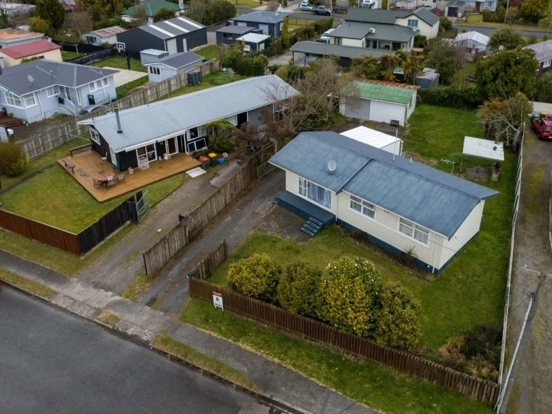 24 Fenruss Street, Fairy Springs, Rotorua - Carousel 2