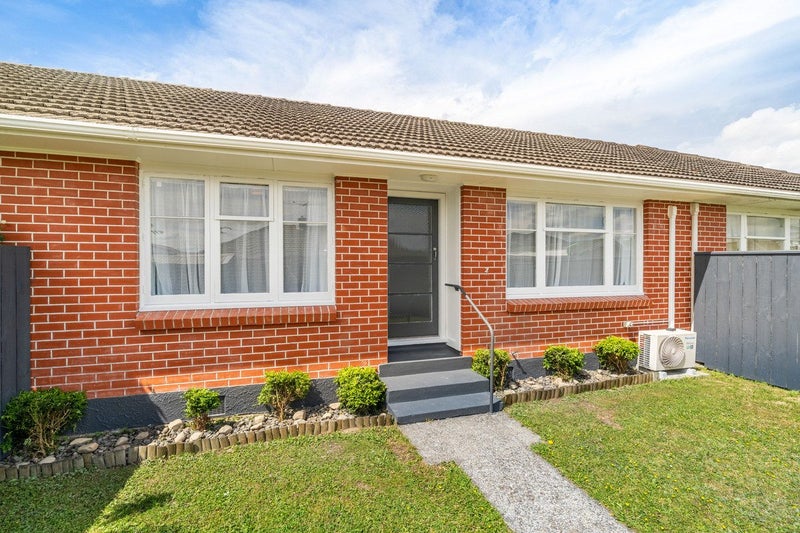 2/12 Hildreth Street, Trentham, Upper Hutt - Carousel 1