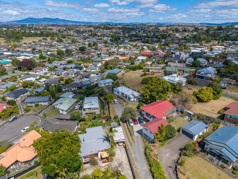 50 Dinsdale Road, Dinsdale, Hamilton - Carousel 14