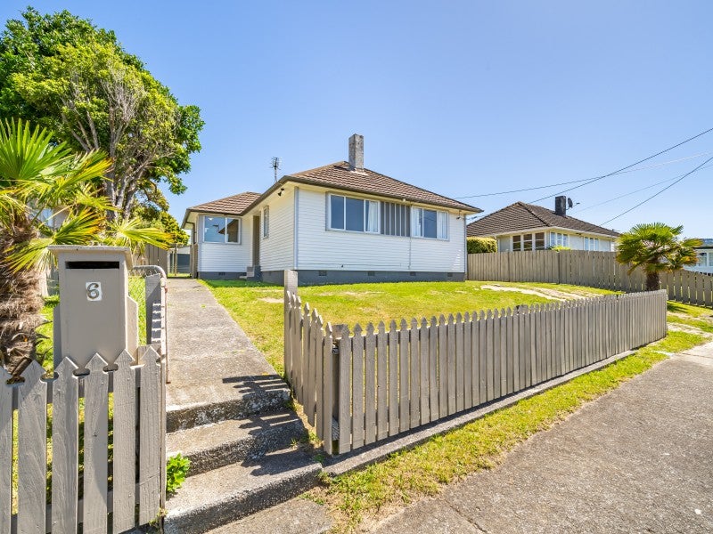 6 Mexted Crescent, Ranui, Porirua - Carousel 2