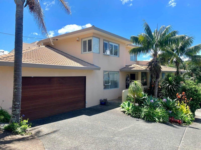 1/464 Beach Road, Murrays Bay, Auckland - Carousel 26