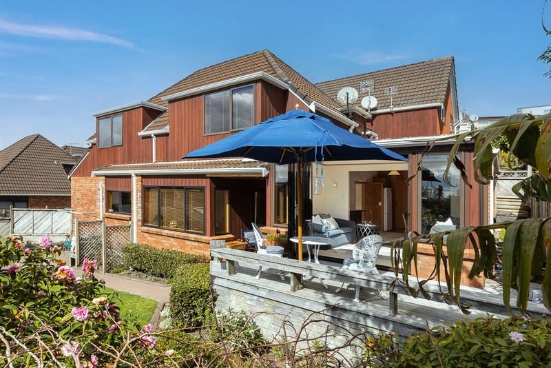 10/16 Mahara Avenue, Birkenhead, North Shore City - Carousel 1