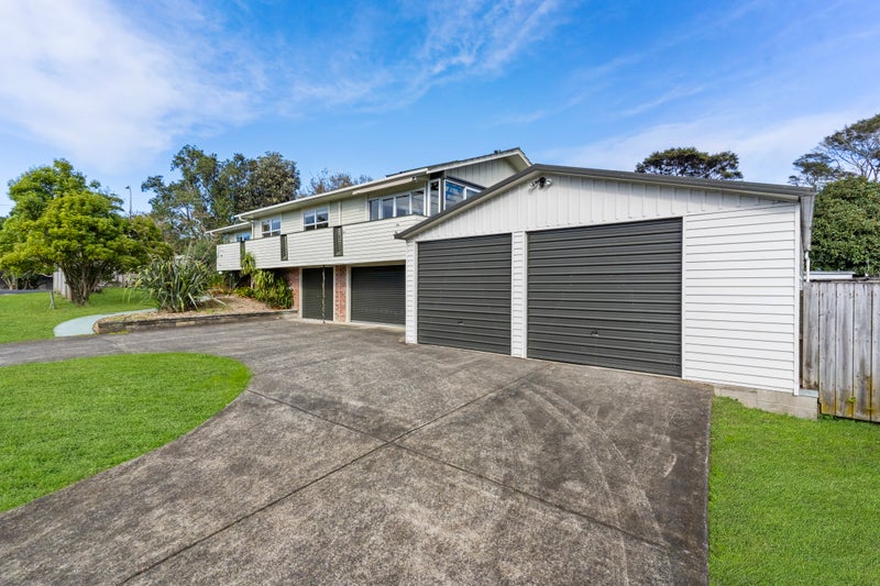 117 Godley Road, Green Bay, Auckland - Carousel 1