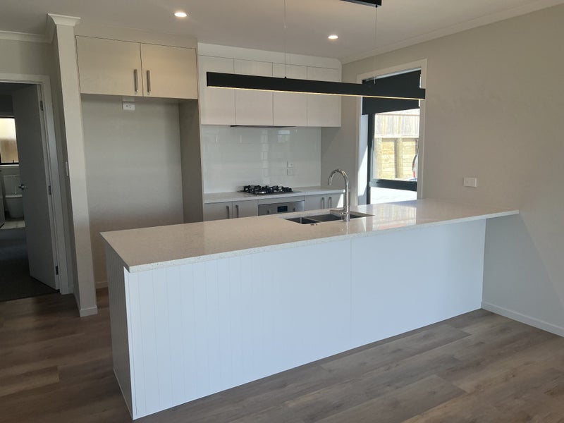 54 Scenic Rise, Rototuna North, Hamilton - Carousel 2