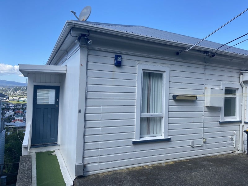 6 Buckingham Street, Melrose, Wellington - Carousel 1