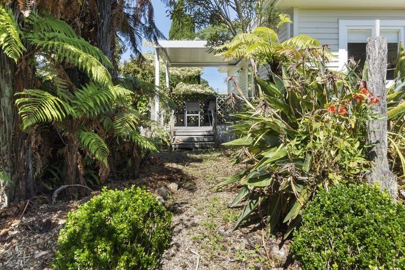 49 Brookfield Street, Hamilton East, Hamilton - Carousel 17