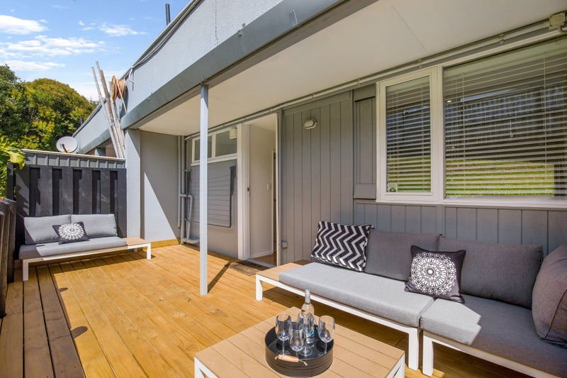 2/11 Don Croot ST, Western Springs, Auckland - Carousel 1
