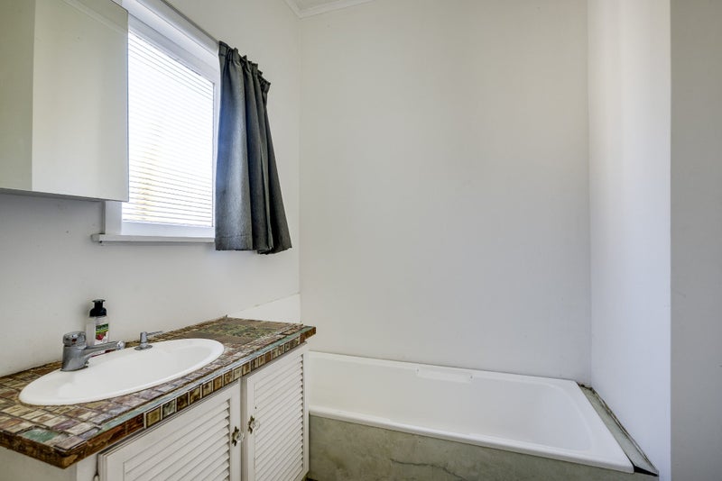 79A Barker Road, Marewa, Napier - Carousel 24