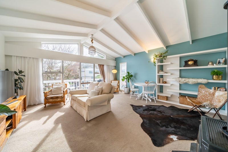 6 Spey Place, Papakowhai, Porirua - Carousel 2