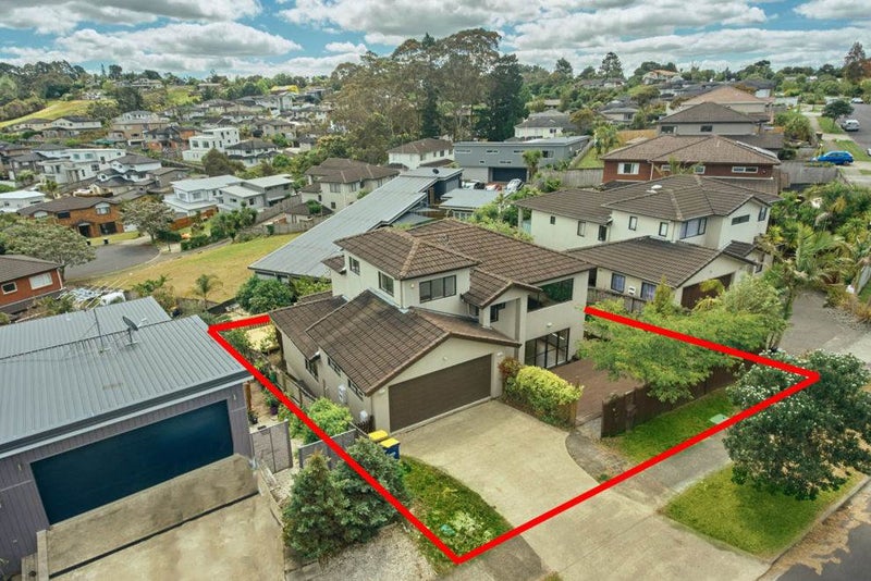 64 Rising Parade, Fairview Heights, Auckland - Carousel 22