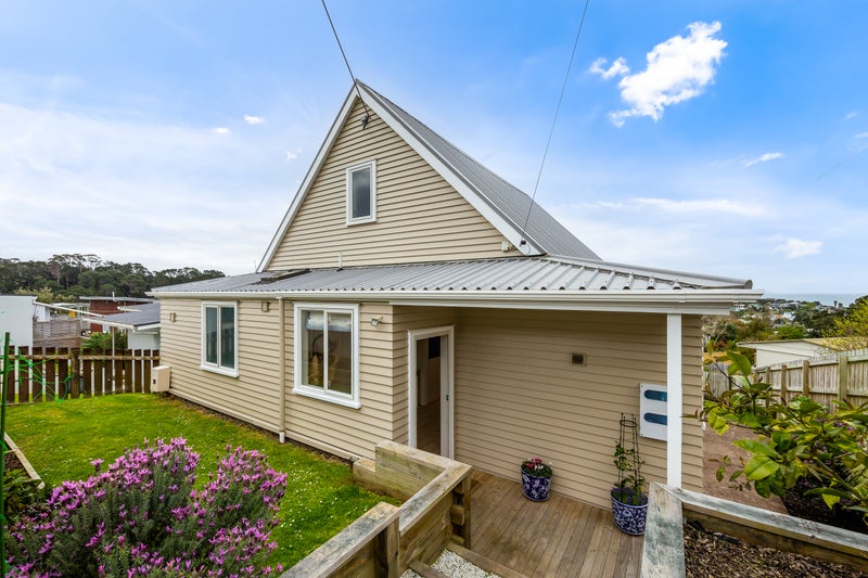 3 Norfolk Road, Stanmore Bay, Whangaparaoa - Carousel 2