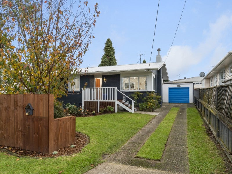 42 Kingswood Road, Brookfield, Tauranga - Carousel 2