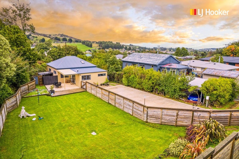 21 Binnie Street, Abbotsford, Dunedin - Carousel 1
