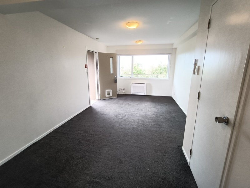 6/21 Duchess Place, Maupuia, Wellington - Carousel 2