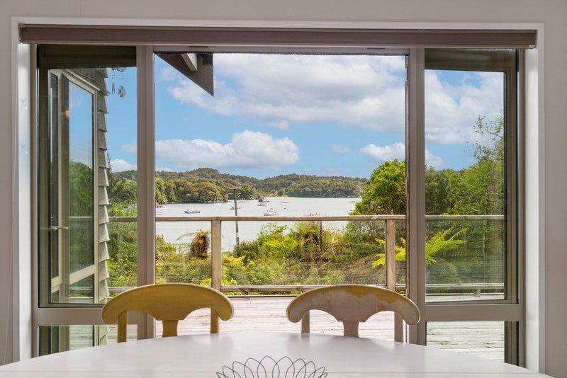 0 Gloaming Hill, Titahi Bay, Porirua - Carousel 1