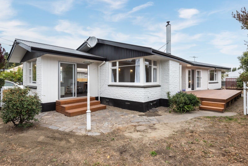 13 Gresham Terrace, New Brighton, Christchurch - Carousel 1