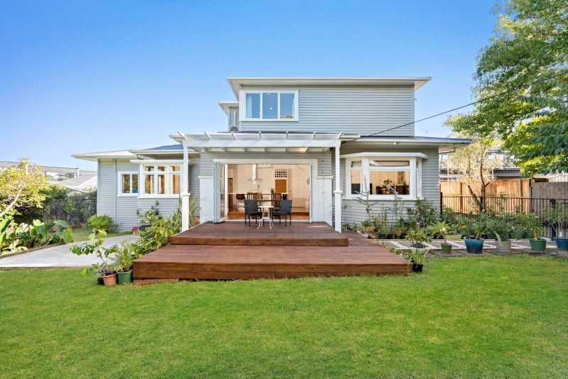 283 Lake Road, Belmont, Auckland - Carousel 1