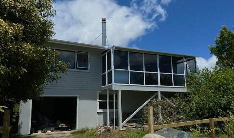 85 Pacific Parade, Army Bay, Whangaparaoa - Carousel 1