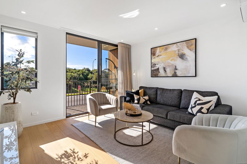 55 Amber Court, Stonefields, Auckland - Carousel 2