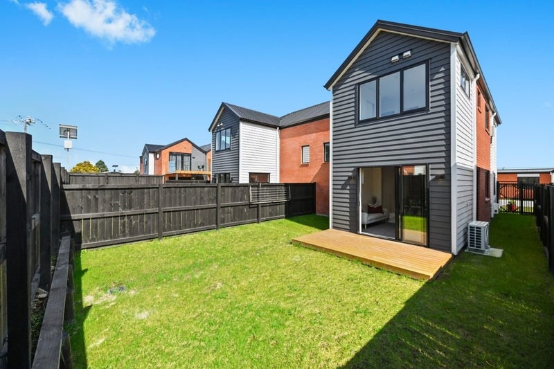 5/41 Prisk Street, Melville, Hamilton - Carousel 20