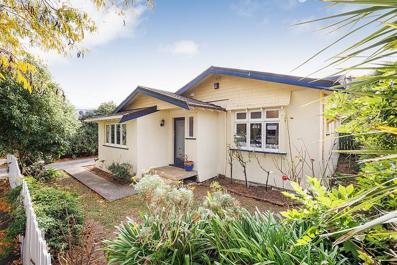 15 Kingswood Street, Takaro, Palmerston North - Carousel 19