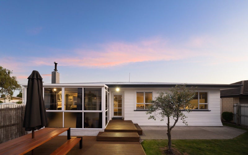 112 Redwood Street, Redwoodtown, Blenheim - Carousel 1