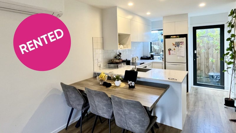 18/28 Westgate Drive, Westgate, Auckland - Carousel 1