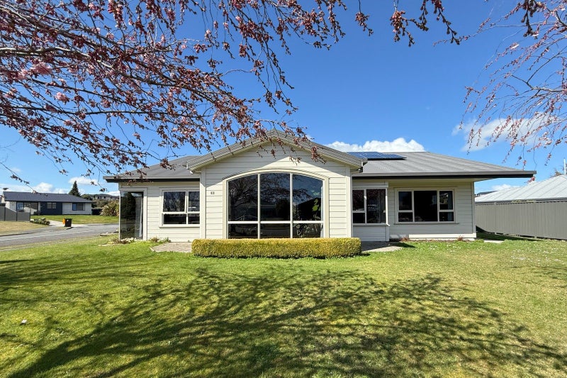 30 Govan Drive, Te Anau, Te Anau - Carousel 1