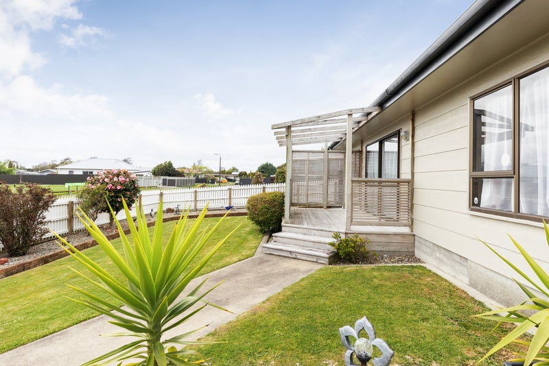 64 Herbert Avenue, Cloverlea, Palmerston North - Carousel 19