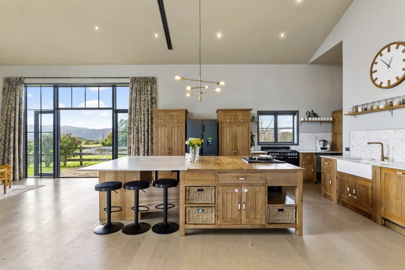 18 Falls Road, Papakura - Carousel 2