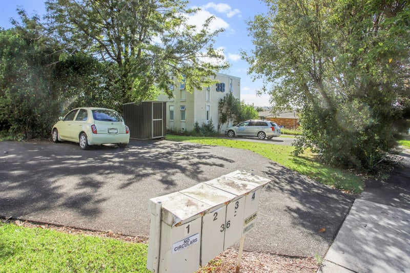 4/36 Strong Street, Saint Johns, Auckland - Carousel 1