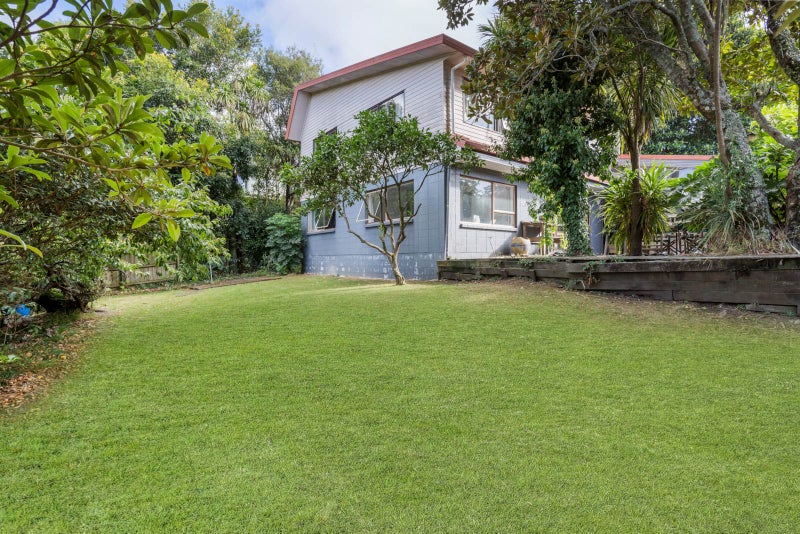 88 Sartors Avenue, Browns Bay, Auckland - Carousel 2