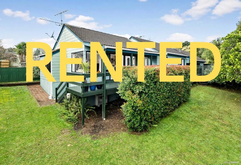 13 Sunward Rise, Glenfield, Auckland - Carousel 1