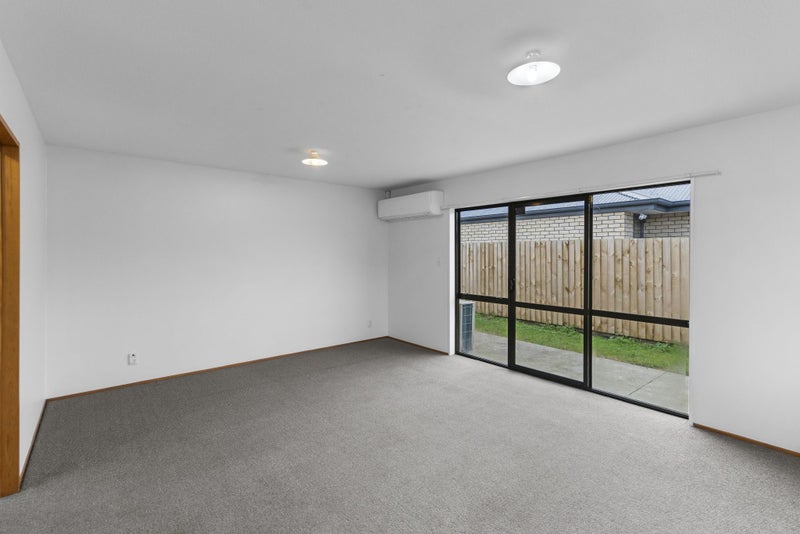 2/517 Hereford Street, Linwood, Christchurch - Carousel 2
