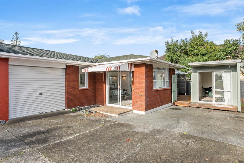 3/207 Mount Albert Road, Sandringham, Auckland - Carousel 1