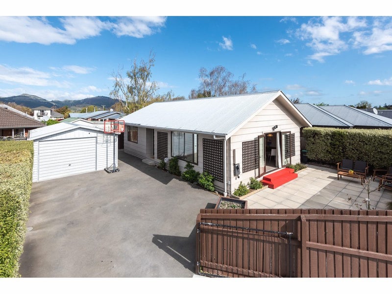2/13A Dalkeith Street, Hoon Hay, Christchurch - Carousel 1