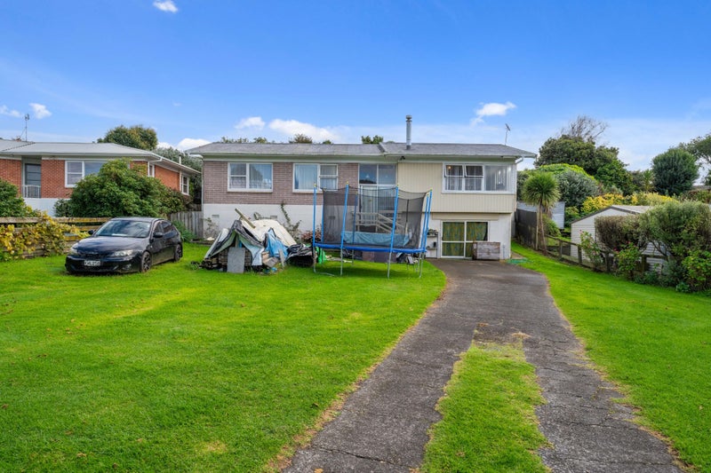 12 Owens Road, Waiuku, Waiuku - Carousel 16
