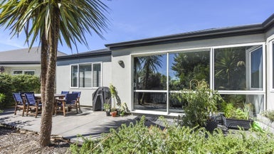 8A Centennial Road, Tāhunanui, Nelson - Carousel 1